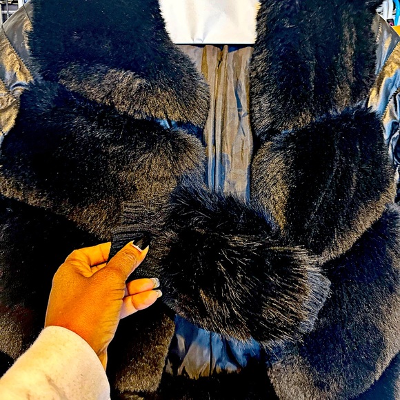 Jackets & Blazers - Black faux fur with quilted sleeves
